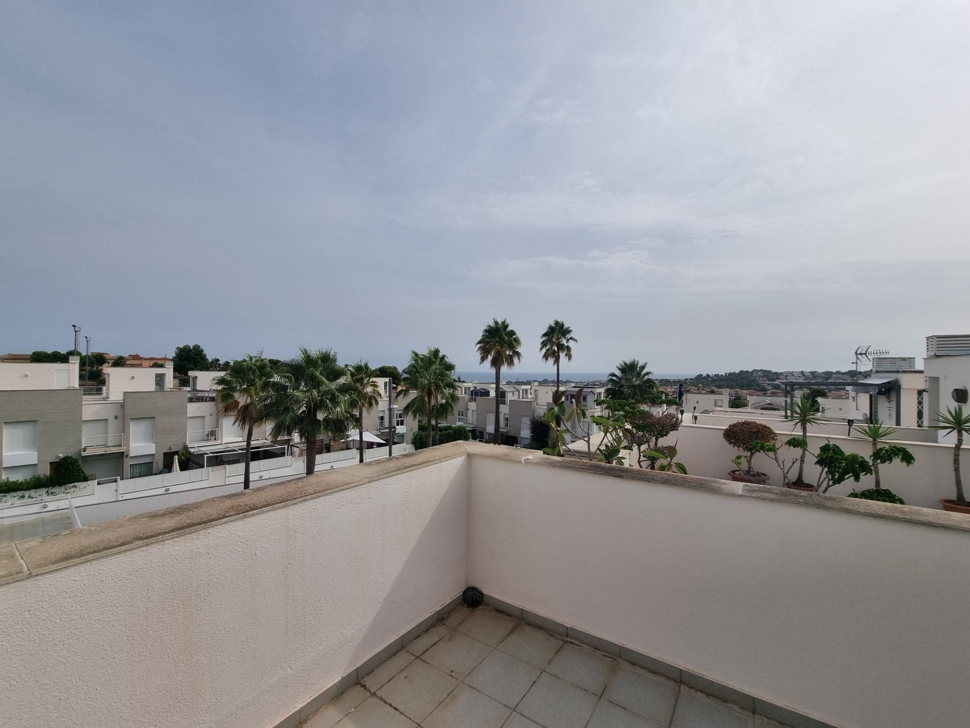 Terraza de Casa adosada en venta en Creixell con Aire acondicionado, Calefacción y Jardín privado