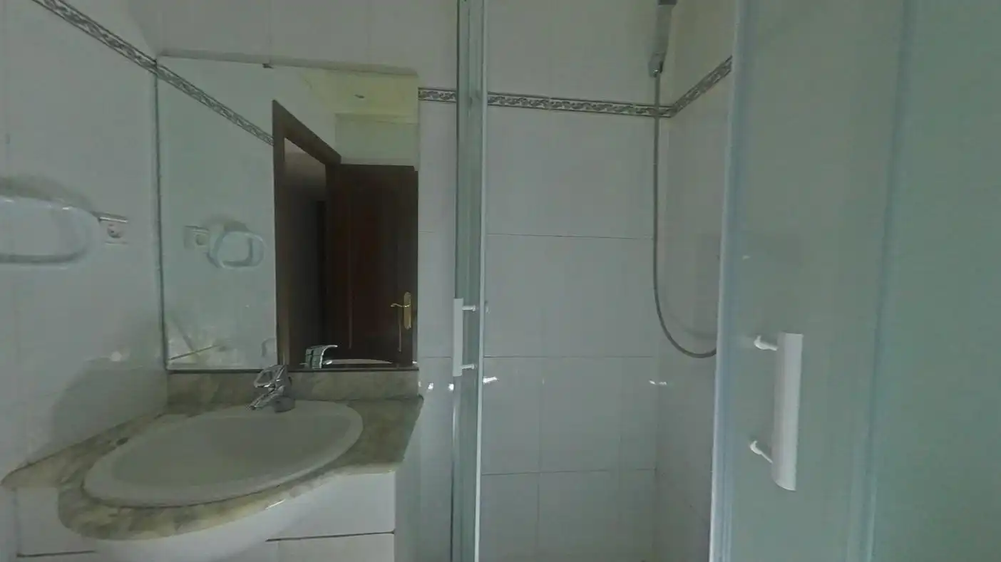 Baño de Piso en venta en Barcelona con Calefacción
