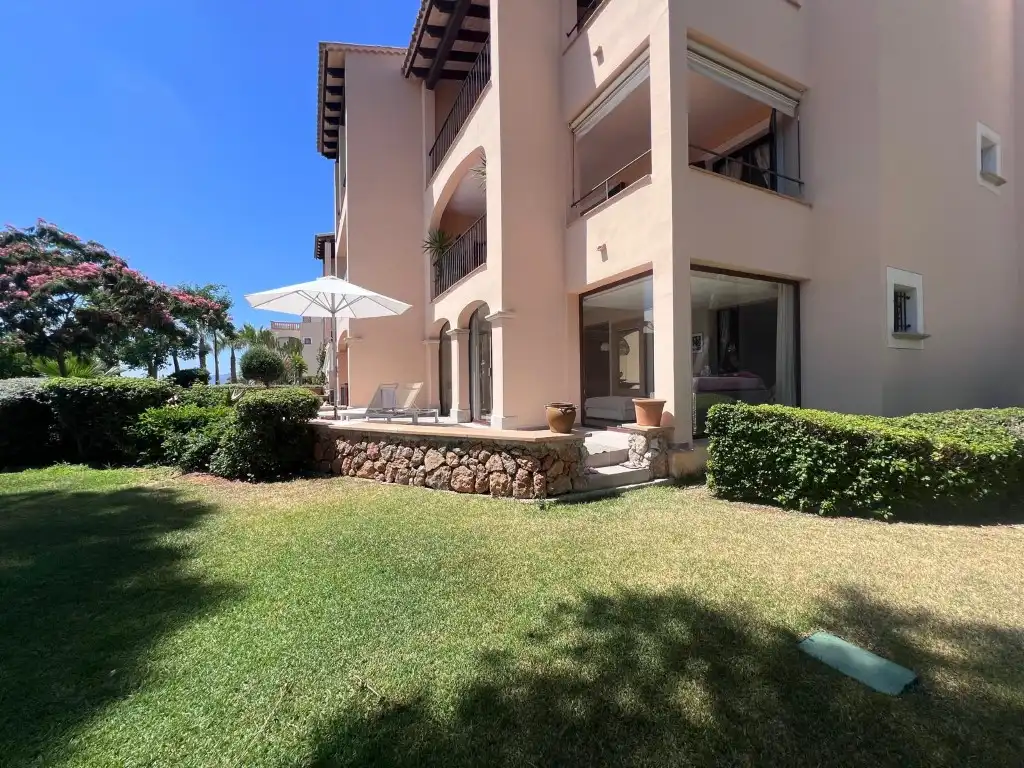 Jardí de Apartament de lloguer en Calvià amb Aire condicionat, Jardí privat i Terrassa