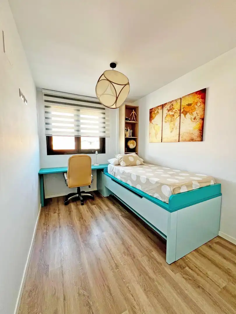 Habitación de Apartamento en venta en Valencia con Calefacción, Jardín privado y Terraza