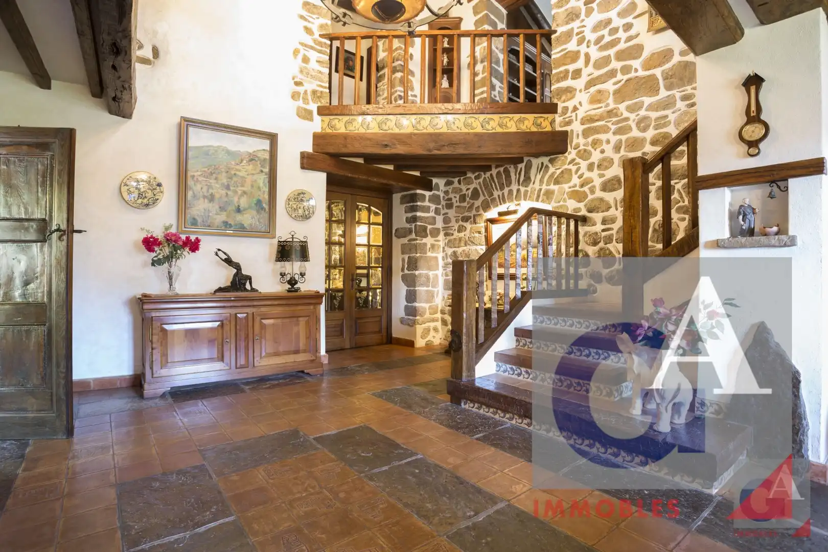 Country homes for sale in Montagut i Oix