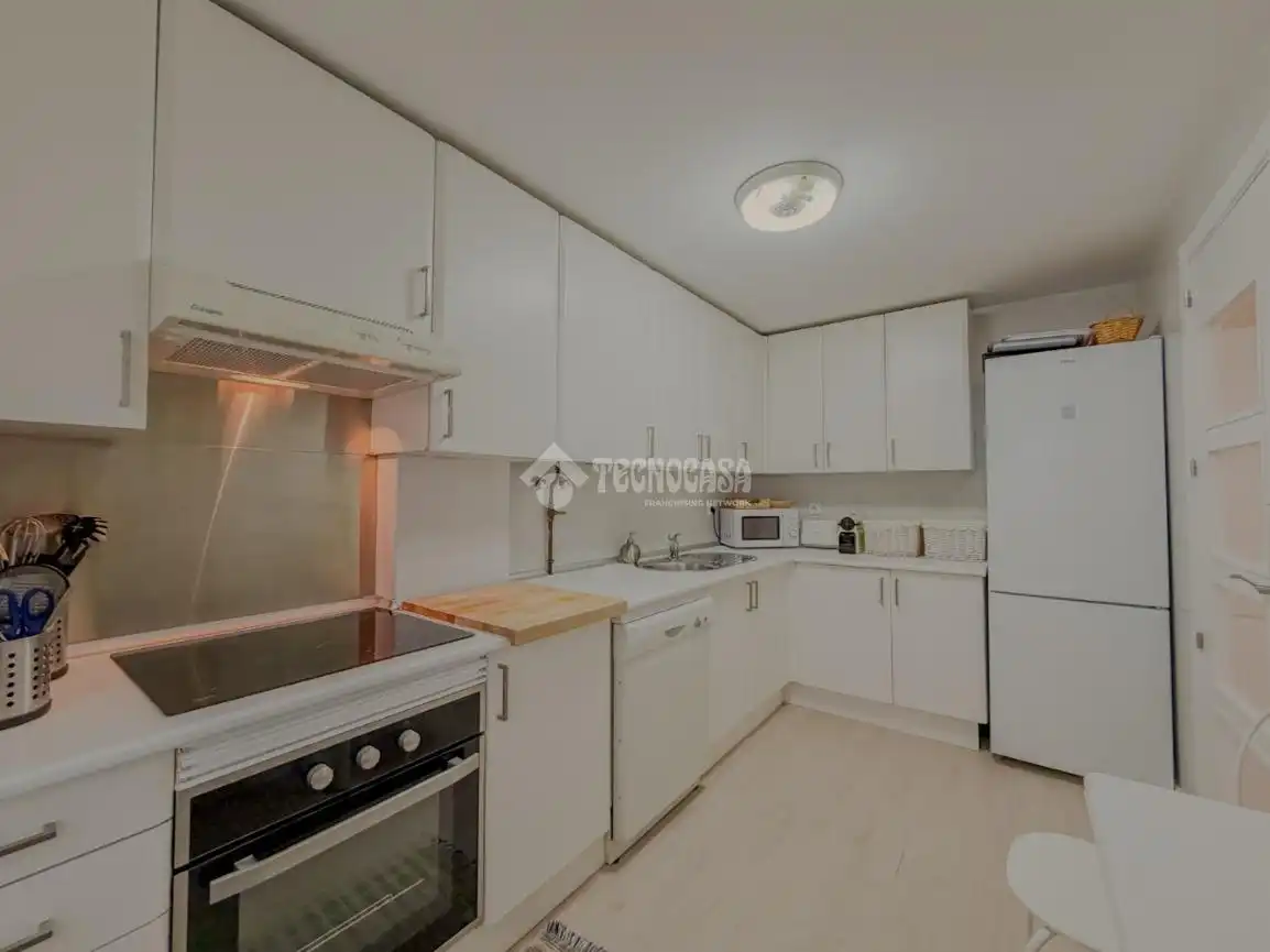 Cocina de Piso en venta en Rota con Aire acondicionado, Calefacción y Jardín privado