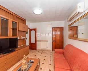 Bedroom of Flat for sale in  Madrid Capital  with Air Conditioner