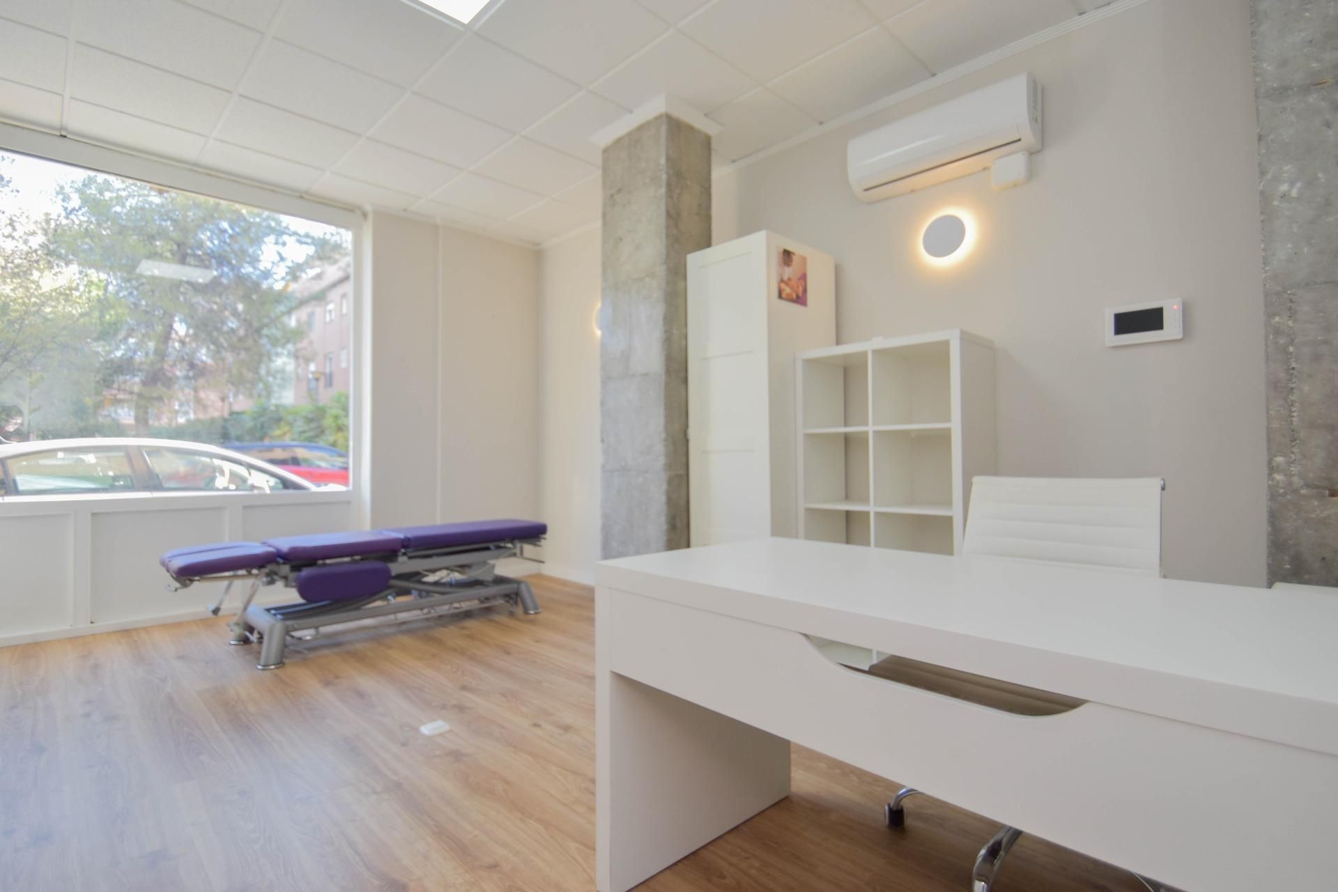 Local en venda en  Granada Capital amb Aire condicionat