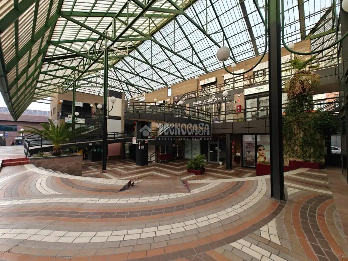 Local en venta en Majadahonda