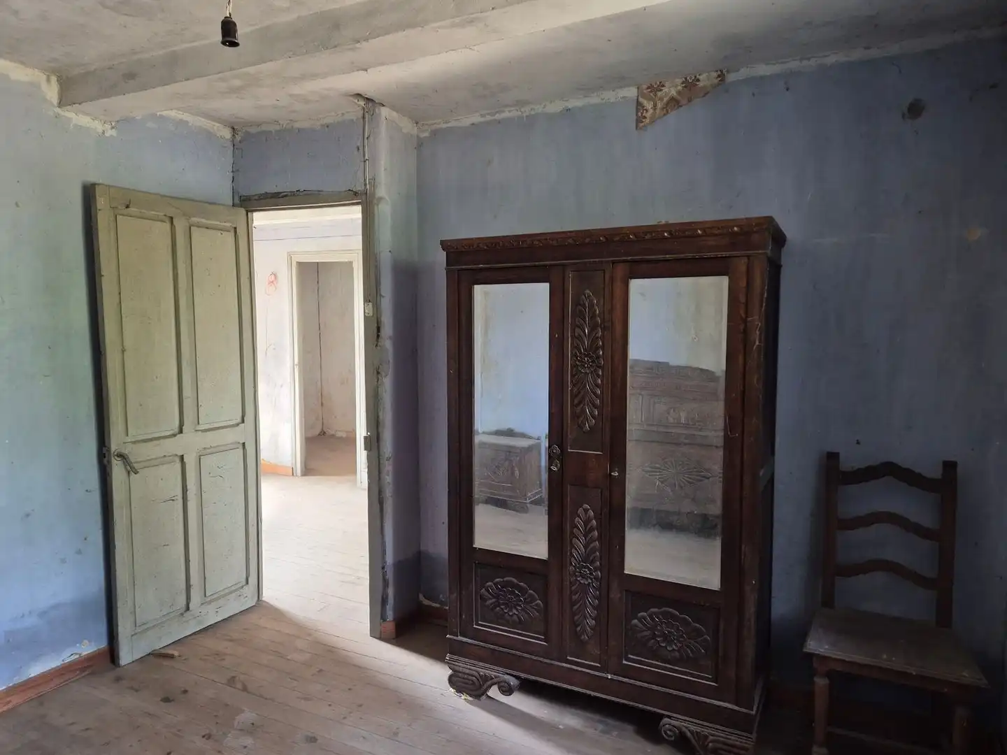Houses for sale in Nava  with Storage room and Swimming Pool