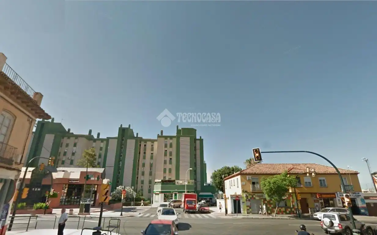 Vista exterior de Casa o chalet en venta en Málaga con Terraza