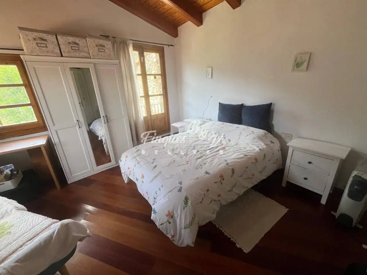 Dormitori de Casa o xalet en venda en El Pont de Bar amb Calefacció, Jardí privat i Parquet