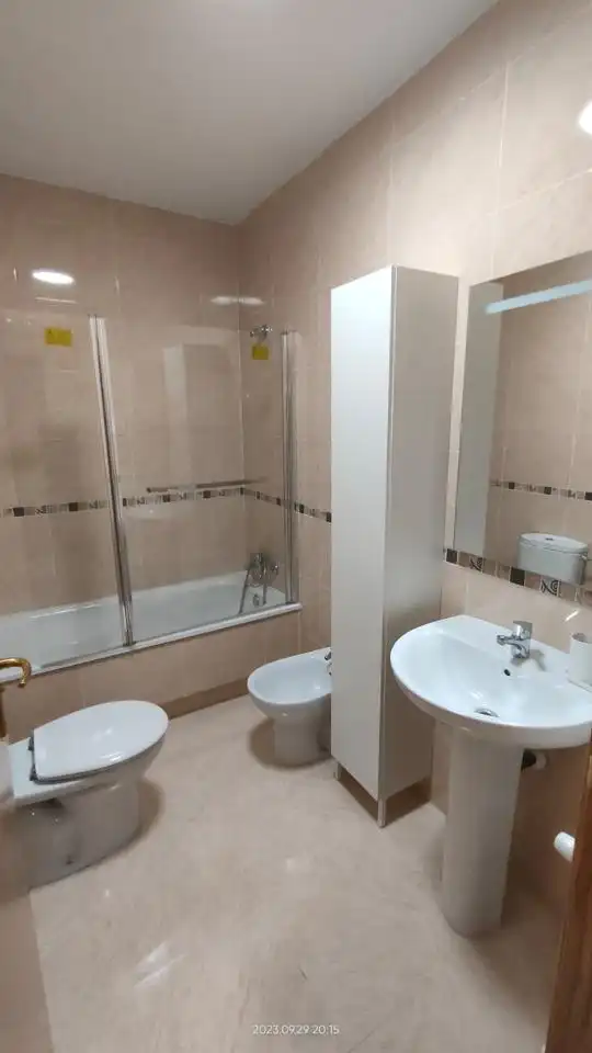 Baño de Planta baja en venta en Tarancón con Calefacción, Trastero y Amueblado