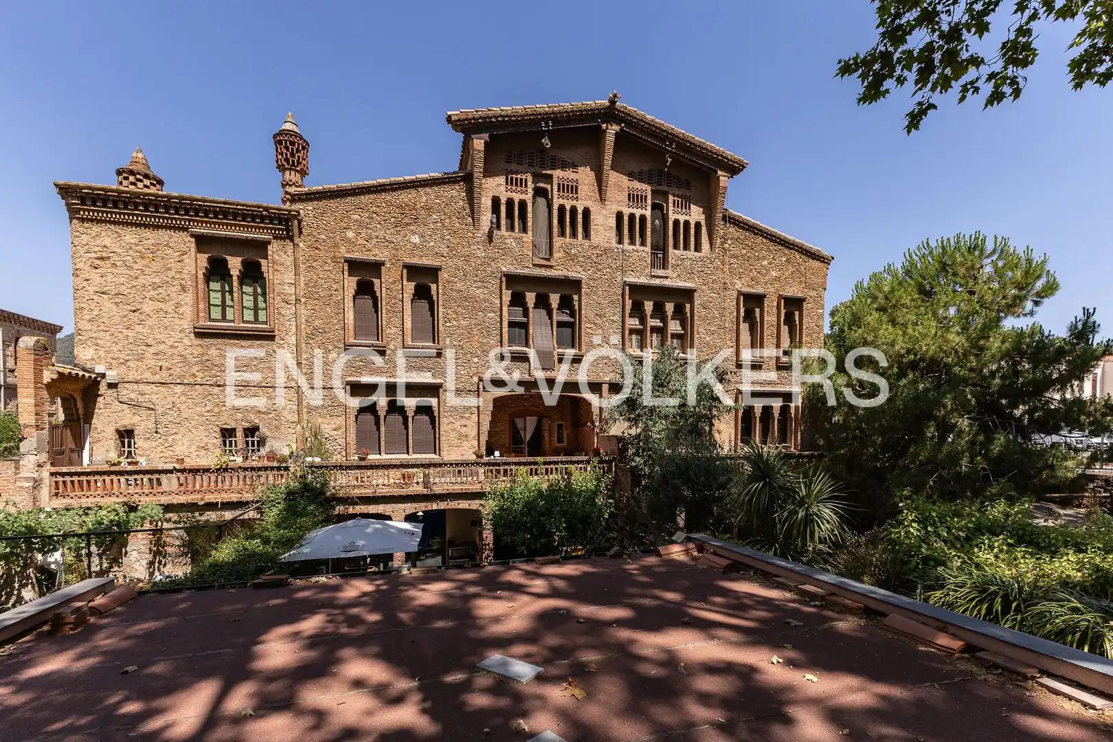 Vista exterior de Casa o xalet en venda en Santa Coloma de Cervelló amb Calefacció, Jardí privat i Terrassa