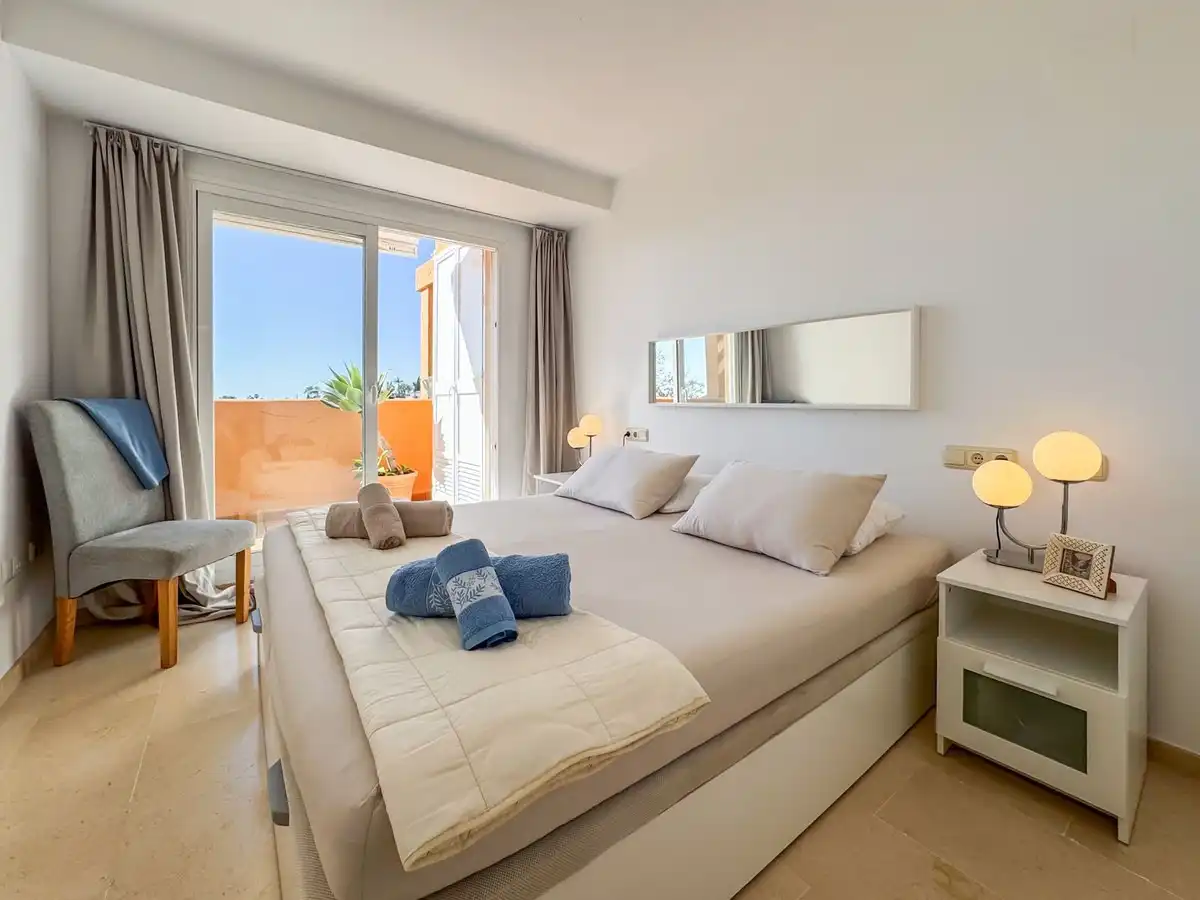 Dormitori de Pis en venda en Marbella amb Aire condicionat, Terrassa i Traster