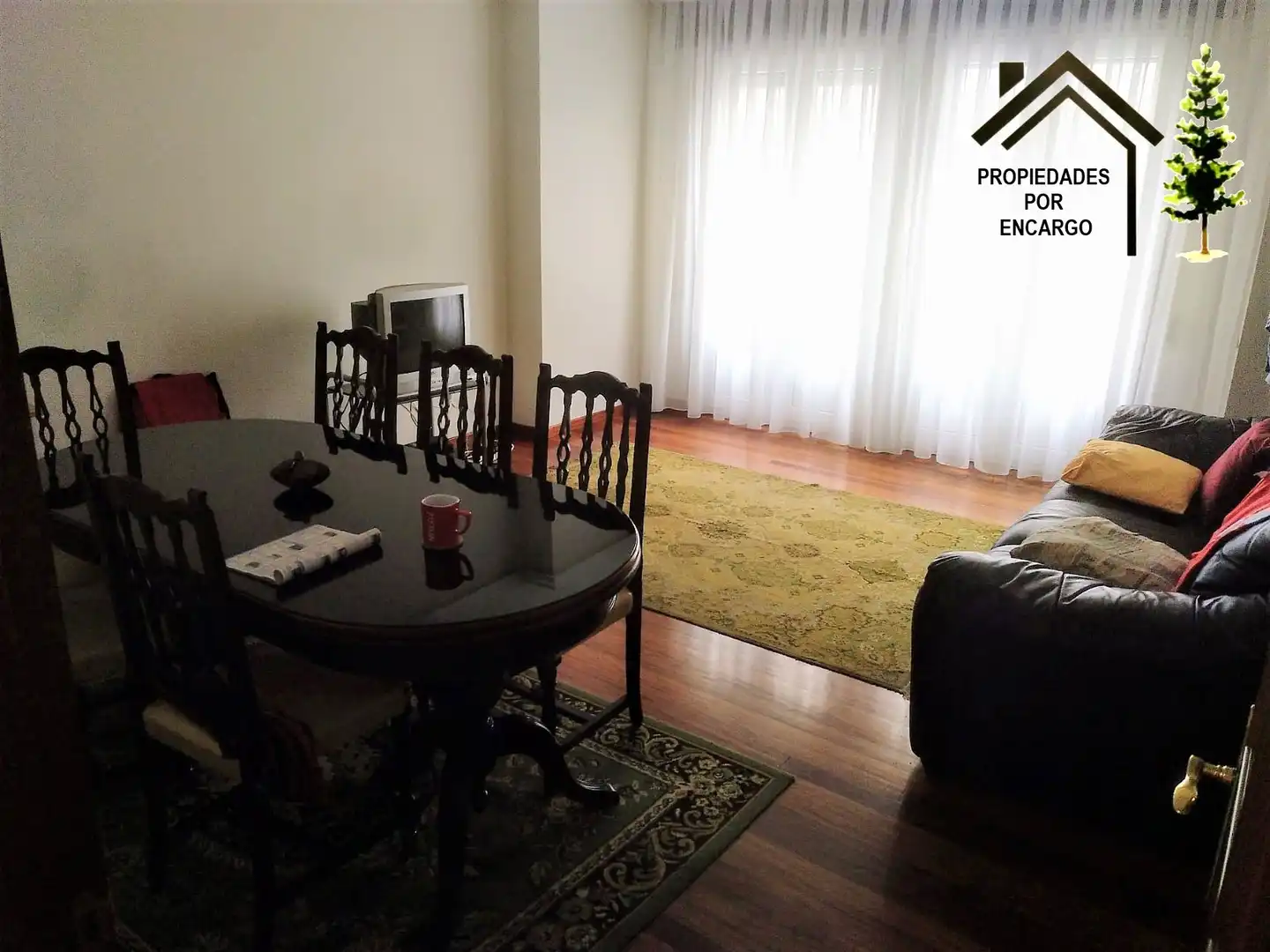 Sala de estar de Piso en venta en Cangas  con Calefacción y Trastero