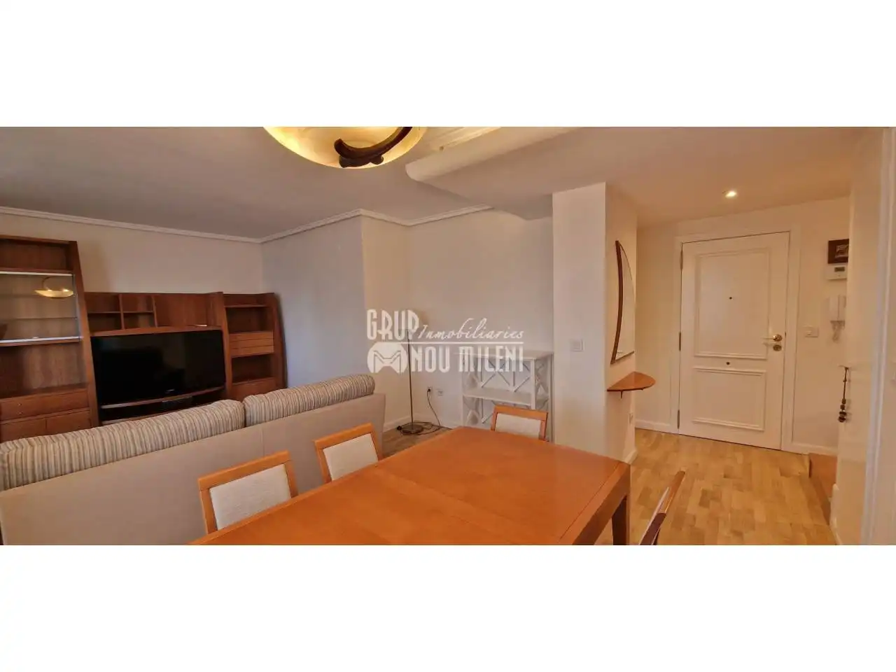 Dormitori de Dúplex de lloguer en Valencia amb Aire condicionat, Jardí privat i Parquet