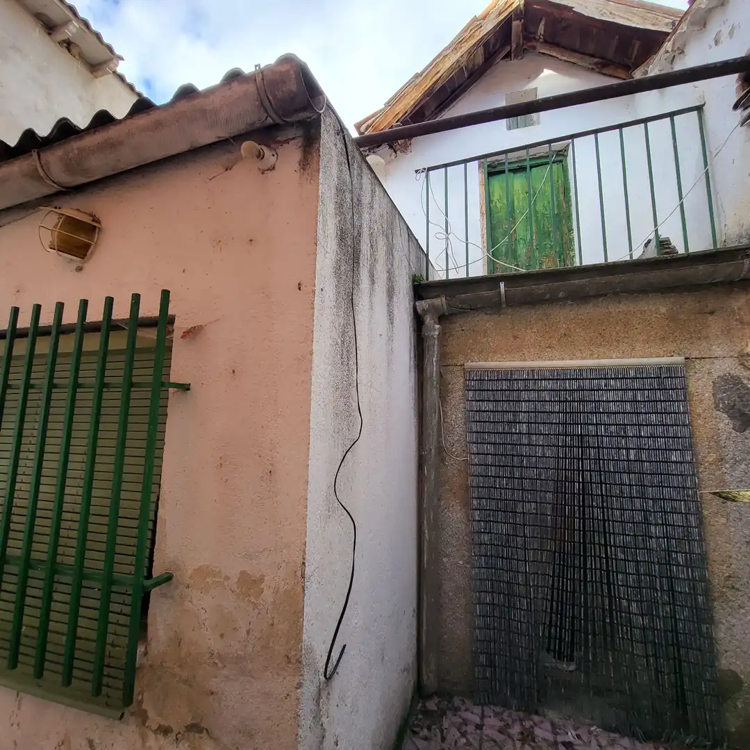 Vista exterior de Casa o xalet en venda en Muñogalindo amb Calefacció i Traster