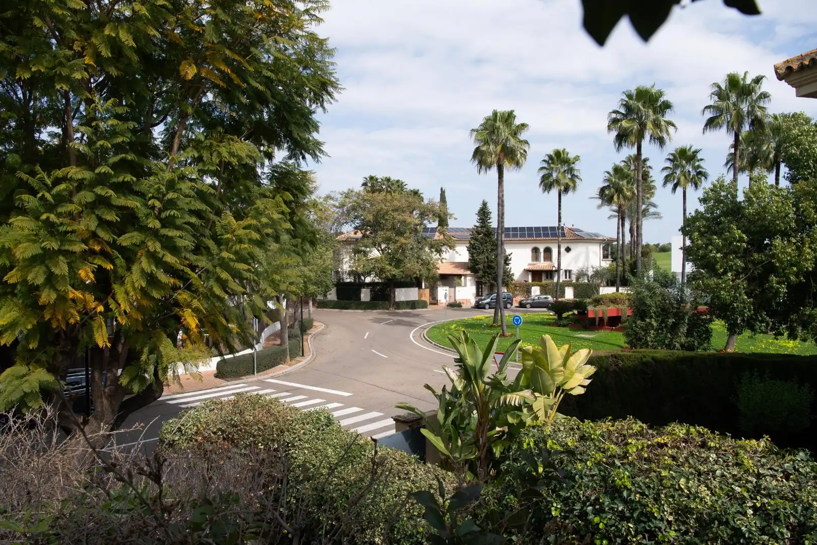 Vista exterior de Casa o chalet en venta en Bormujos con Aire acondicionado, Calefacción y Jardín privado