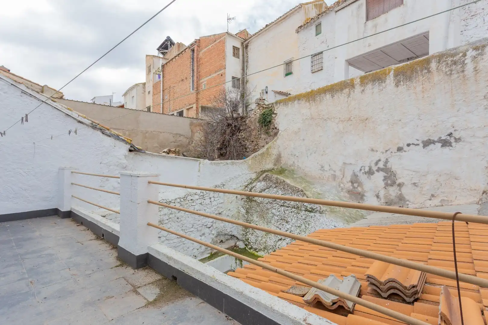 Vista exterior de Casa o chalet en venta en Montejícar con Balcón