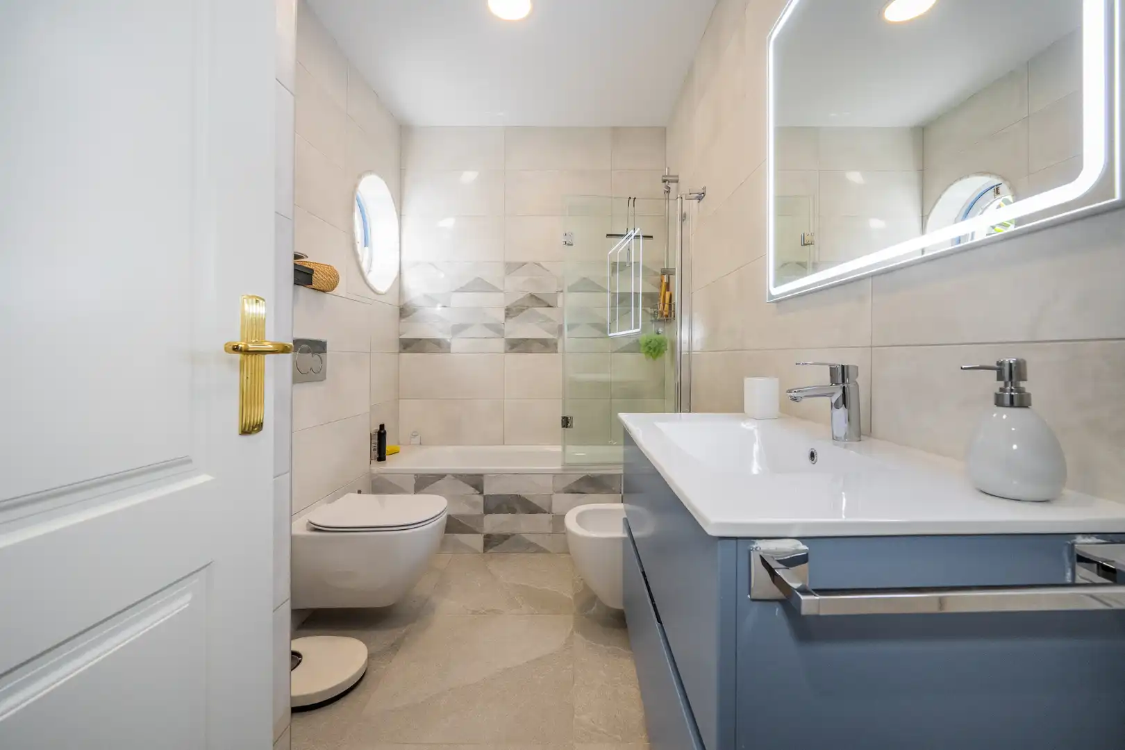 Baño de Casa o chalet en venta en Las Rozas de Madrid con Aire acondicionado, Calefacción y Jardín privado