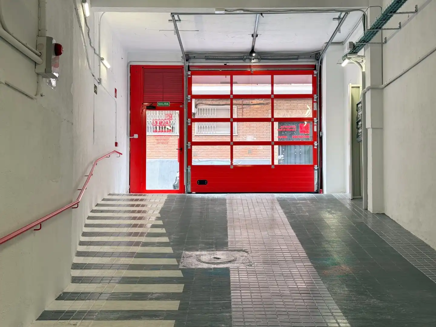 Trastero de alquiler en Madrid con Alarma