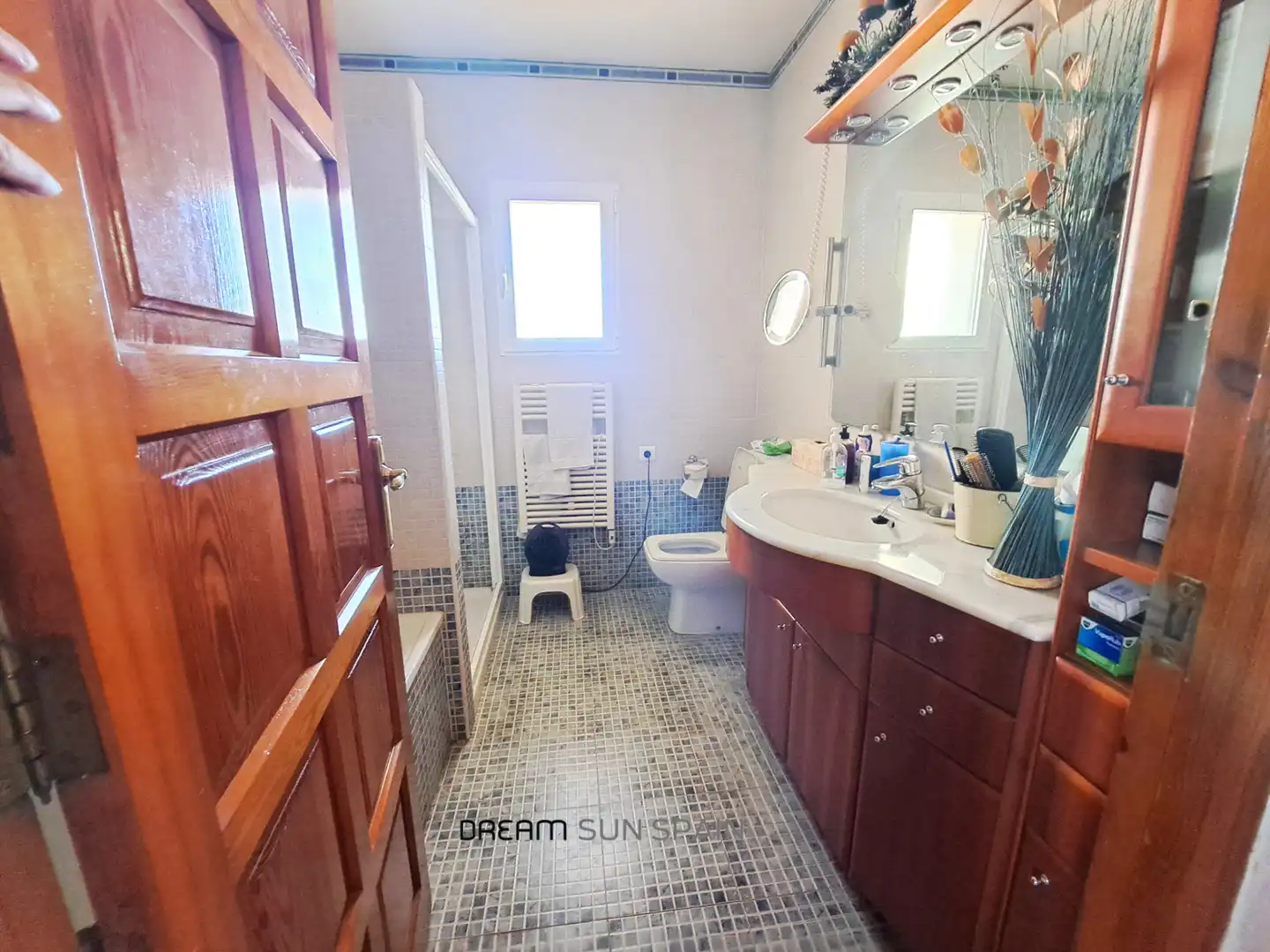 Bathroom of Houses for sale in Dénia  with Air Conditioner, Heating and Private garden