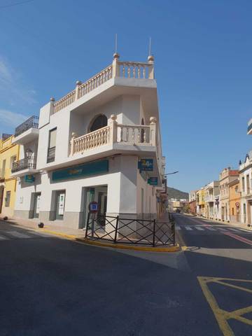 Local comercial en Alquiler en Favara
