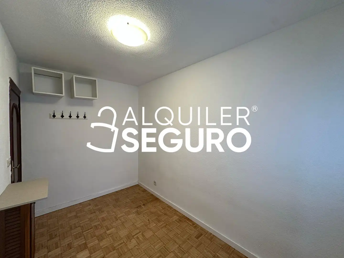 Habitación de Piso de alquiler en Madrid con Aire acondicionado, Calefacción y Amueblado