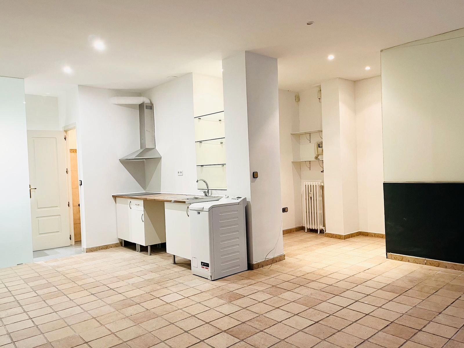 Cocina de Piso en venta en  Madrid Capital