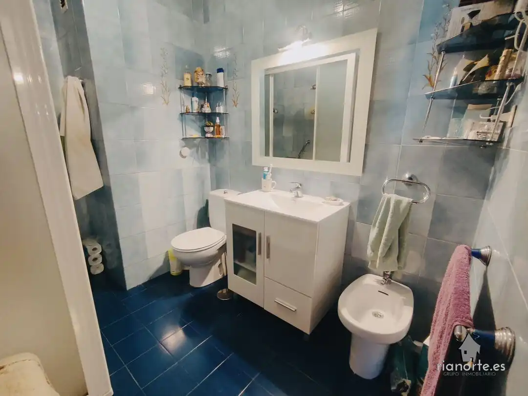 Bathroom of Flat for sale in Laviana  with Heating, Terrace and Storage room