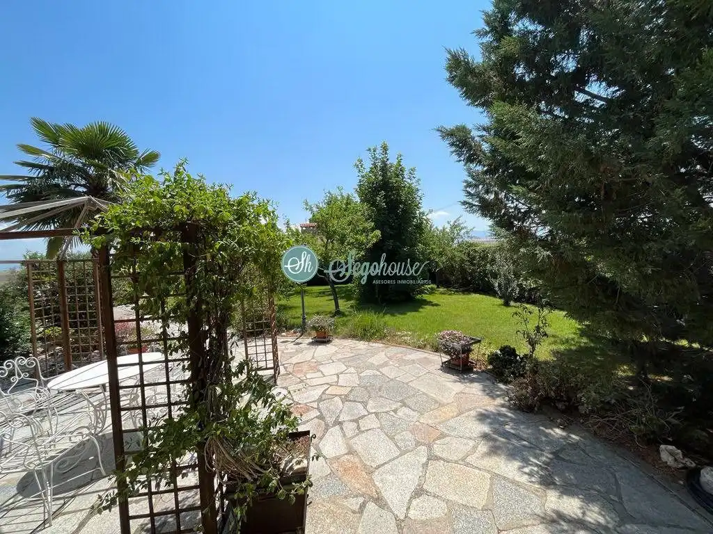Jardín de Casa o chalet en venta en Valverde del Majano con Calefacción, Terraza y Trastero