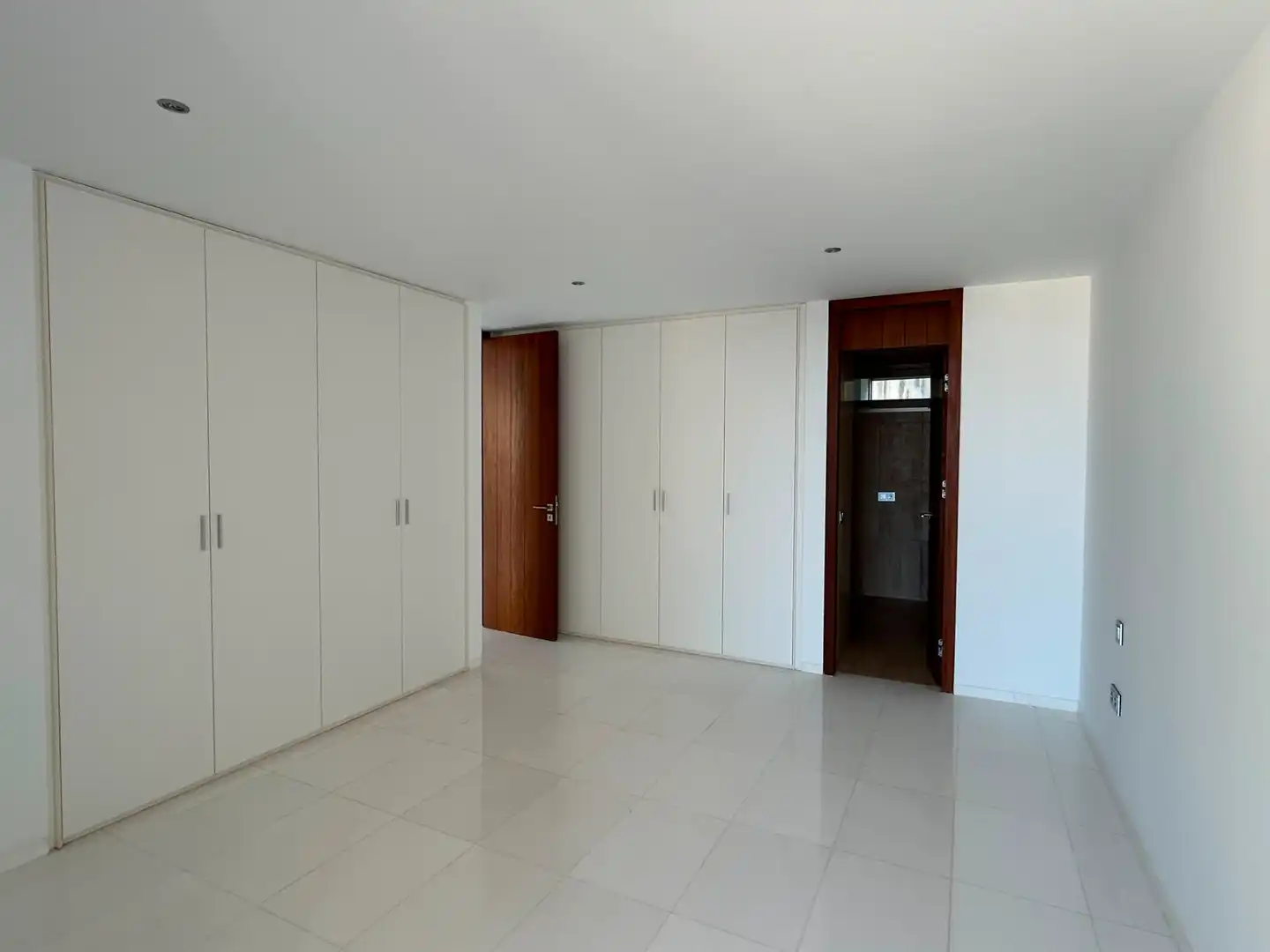 Wohnung zum Verkauf in Santa Cruz de Tenerife mit Privatgarten, Terrasse und Abstellraum