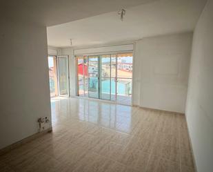 Living room of Attic for sale in Girona Capital  with Air Conditioner, Terrace and Balcony