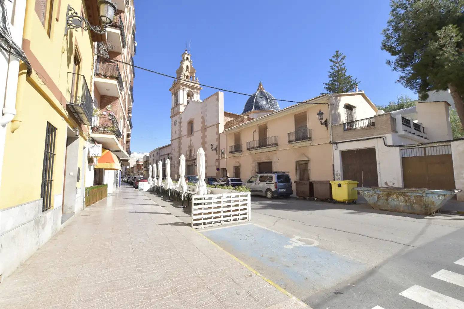 Vista exterior de Àtic en venda en Rafelbuñol / Rafelbunyol amb Aire condicionat, Calefacció i Terrassa