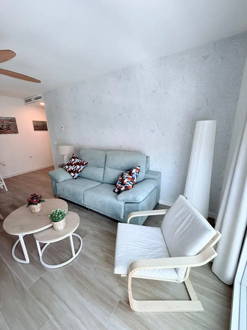 Sala de estar de Piso de alquiler en Vélez-Málaga con Aire acondicionado, Calefacción y Amueblado