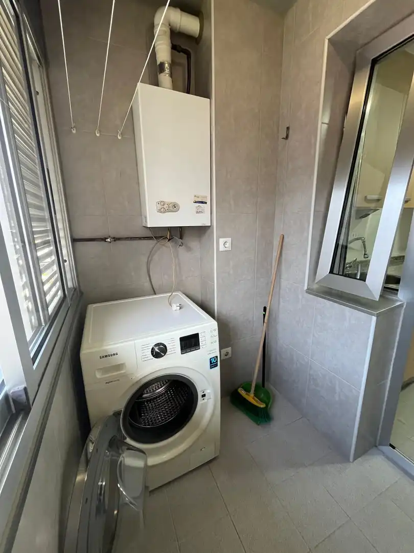 Bathroom of Flat for rent in Cambre   with Heating and Storage room
