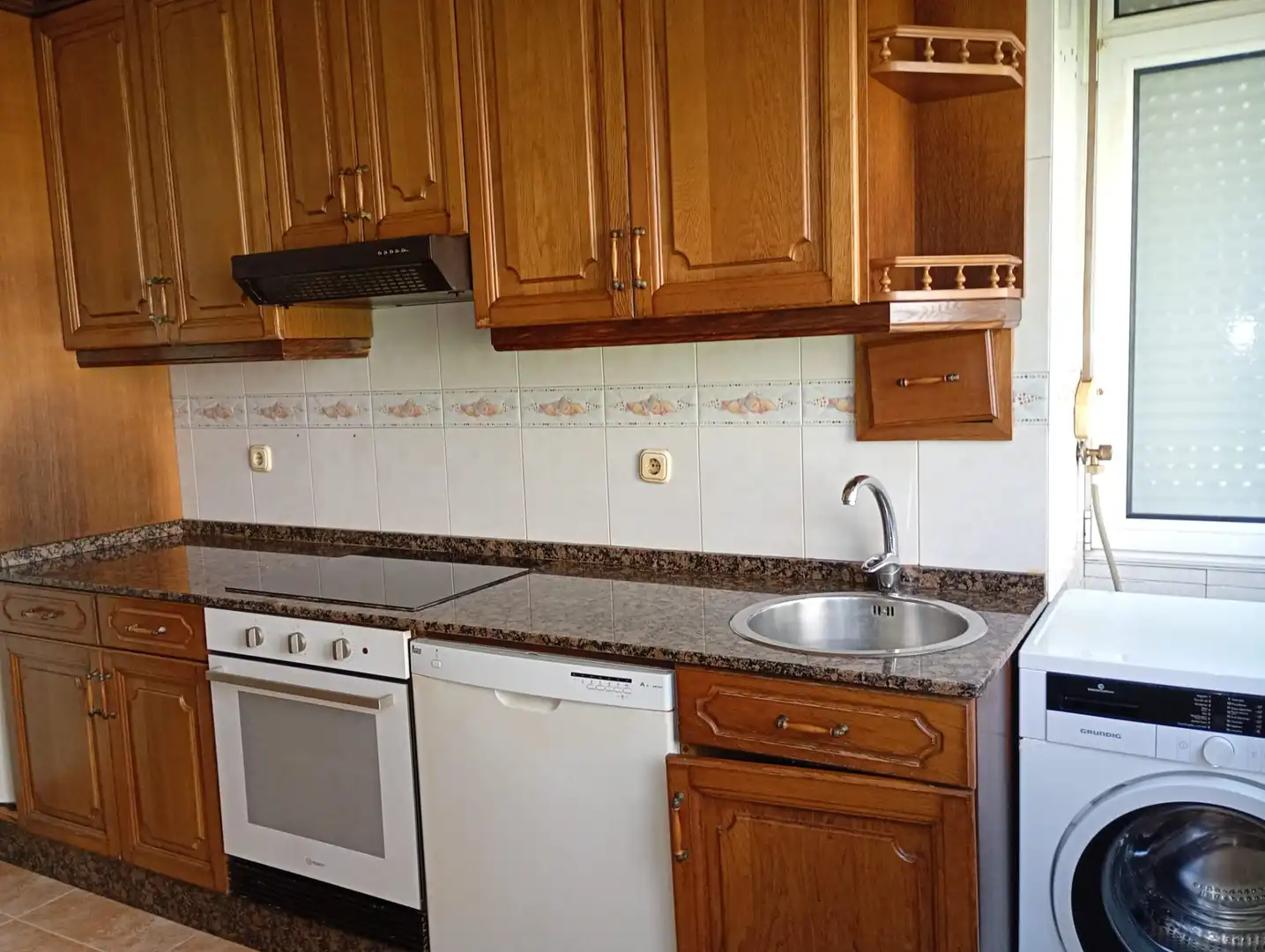 Küche von Wohnung zum Verkauf in Gijón  mit Möbliert