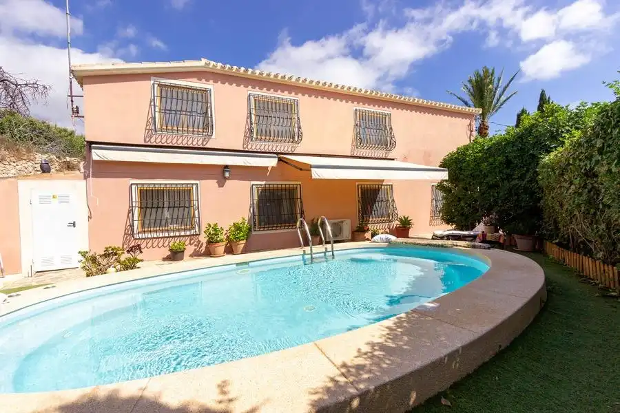 Piscina de Casa o xalet en venda en Finestrat amb Jardí privat, Terrassa i Traster