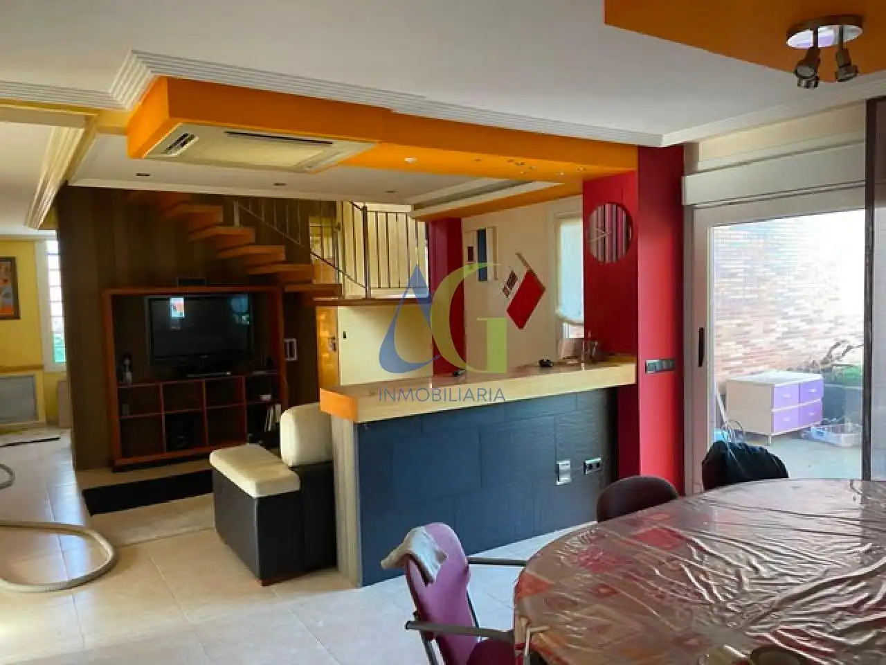 Cuina de Casa o xalet en venda en Sariegos amb Calefacció, Jardí privat i Parquet