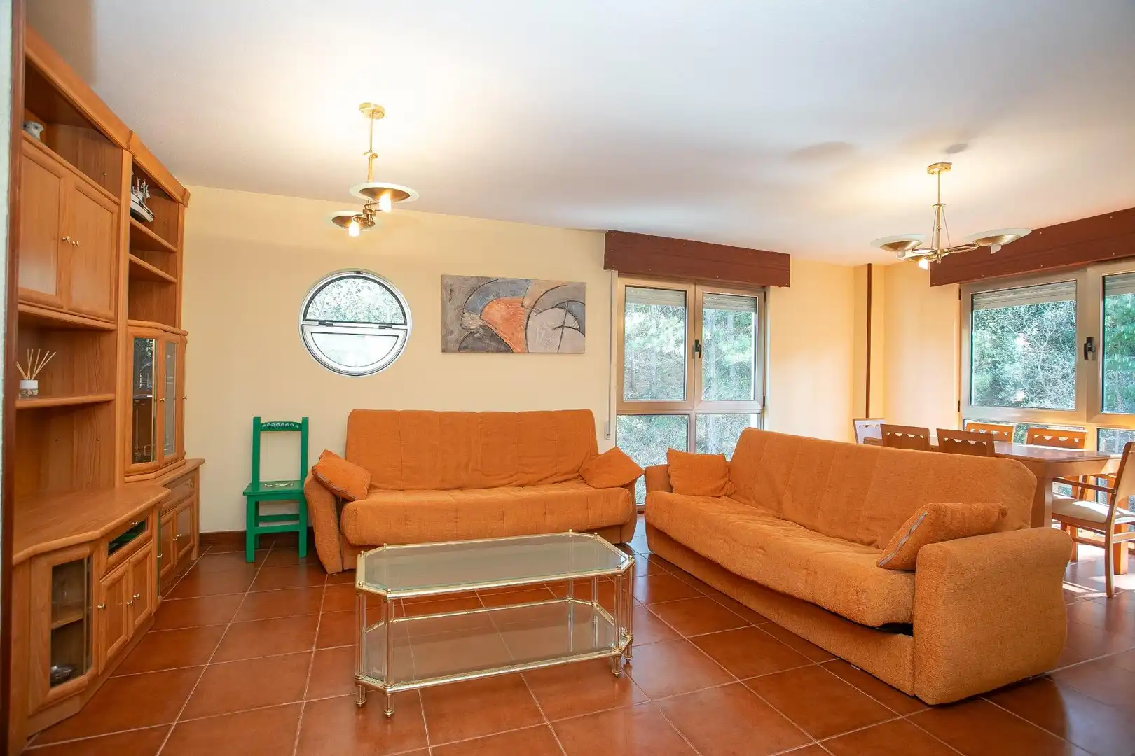 Sala de estar de Piso en venta en San Vicente de la Barquera con Calefacción y Balcón