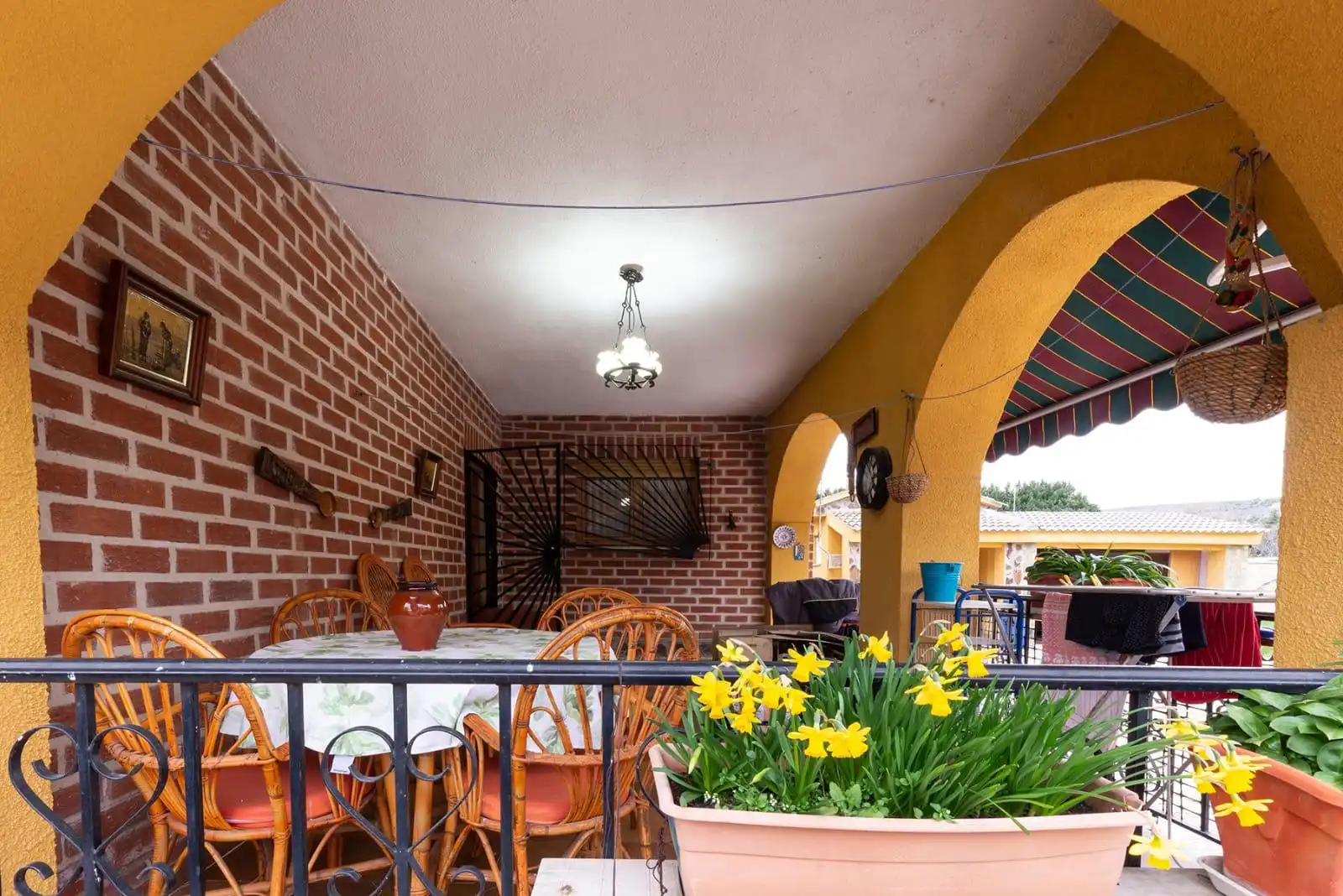 Terrassa de Casa o xalet en venda en Villabáñez amb Calefacció, Jardí privat i Terrassa