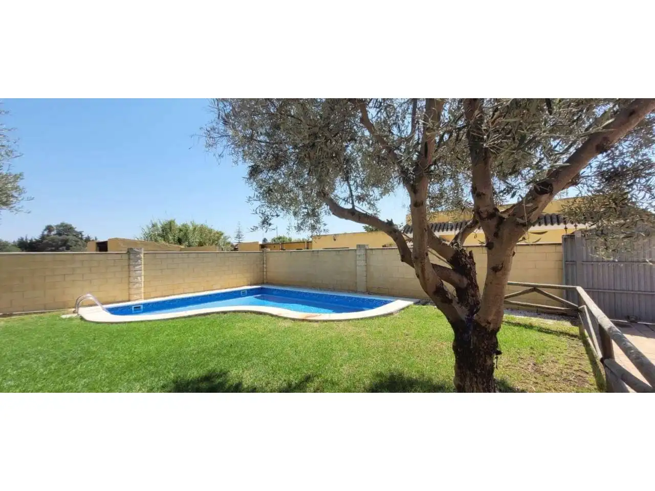 Piscina de Casa o chalet de alquiler en Sanlúcar de Barrameda con Aire acondicionado, Terraza y Trastero