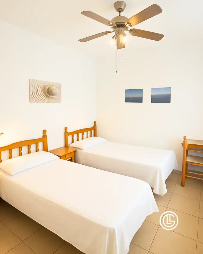 Dormitori de Apartament en venda en Roses amb Aire condicionat, Calefacció i Terrassa
