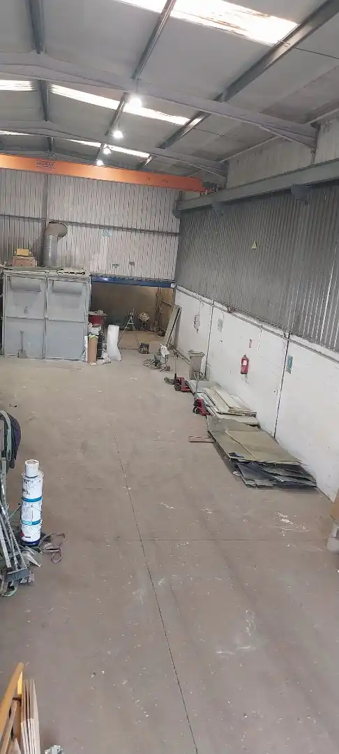 Nau industrial de lloguer en Camarma de Esteruelas amb Alarma