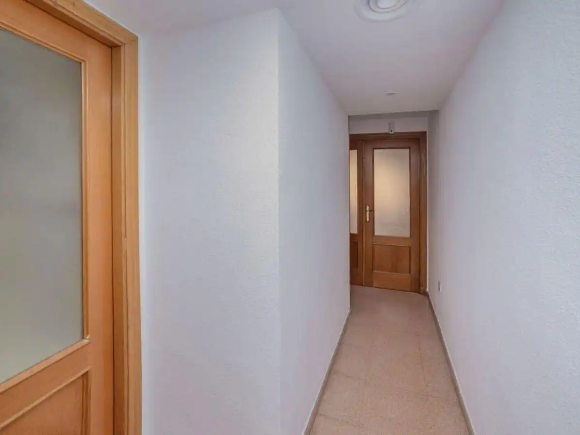 Flat with pool for sale in Calle Médico Vicente Reyes, imagen 4