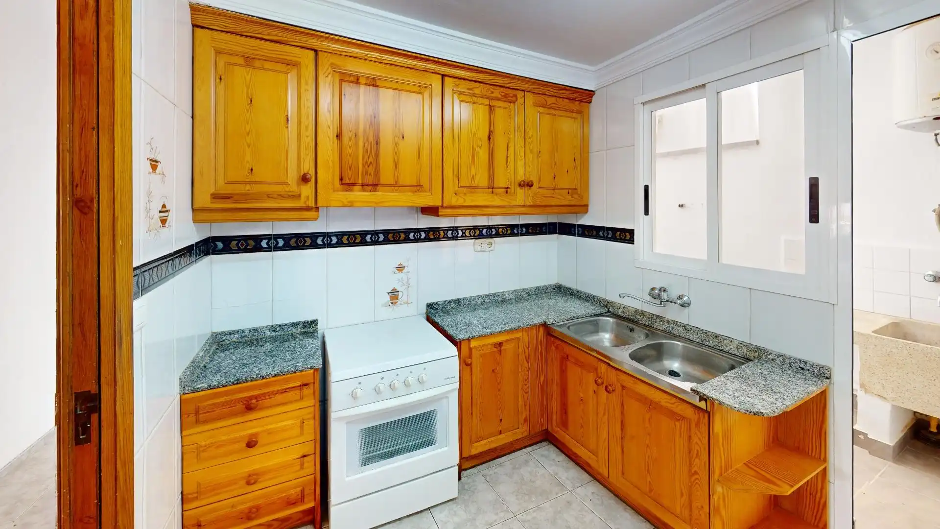 Apartamento en venta en MAR MEDITERRANEO, 28, Oliva Playa