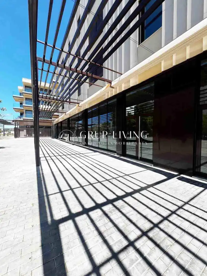 Local comercial en alquiler en Les Salines - Pla de Sant Pere