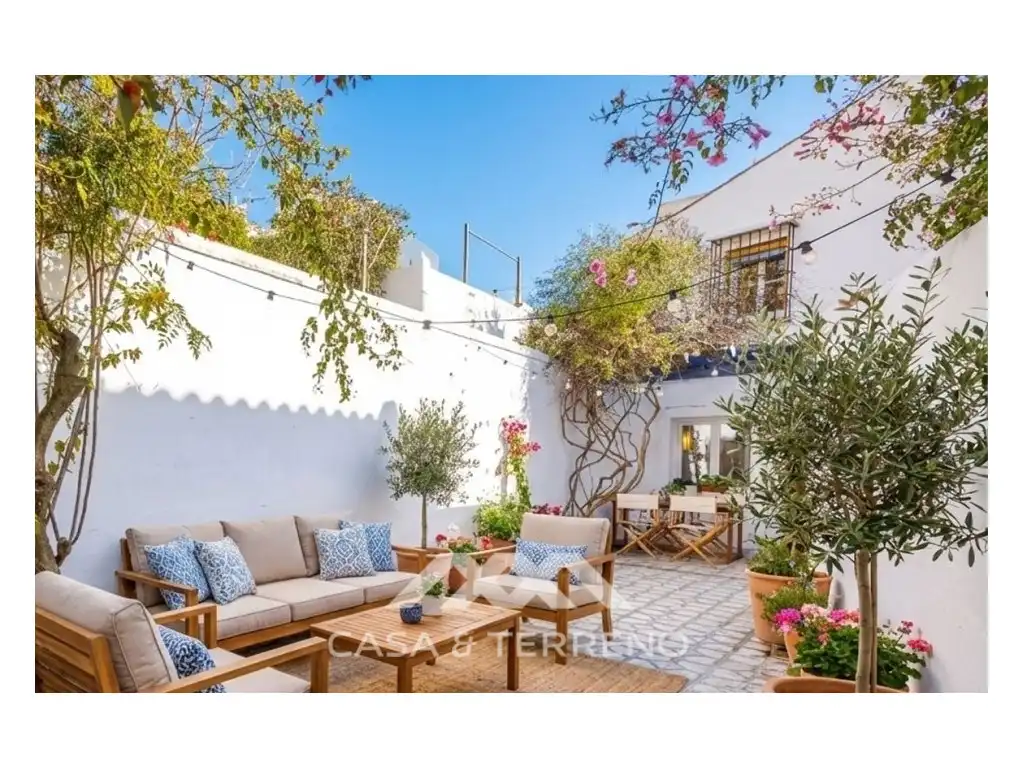Casa adosada en venta en Calle Castillo, Comares