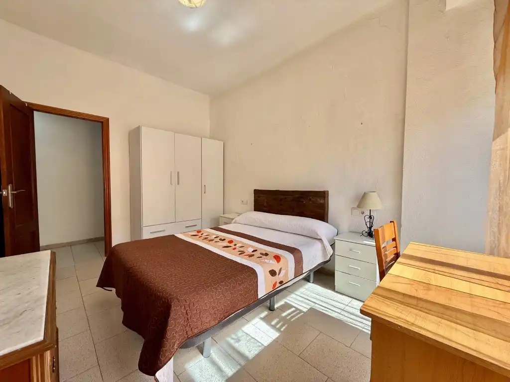 Flat with terrace to rent in Calle Miguel Benzo, imagen 11
