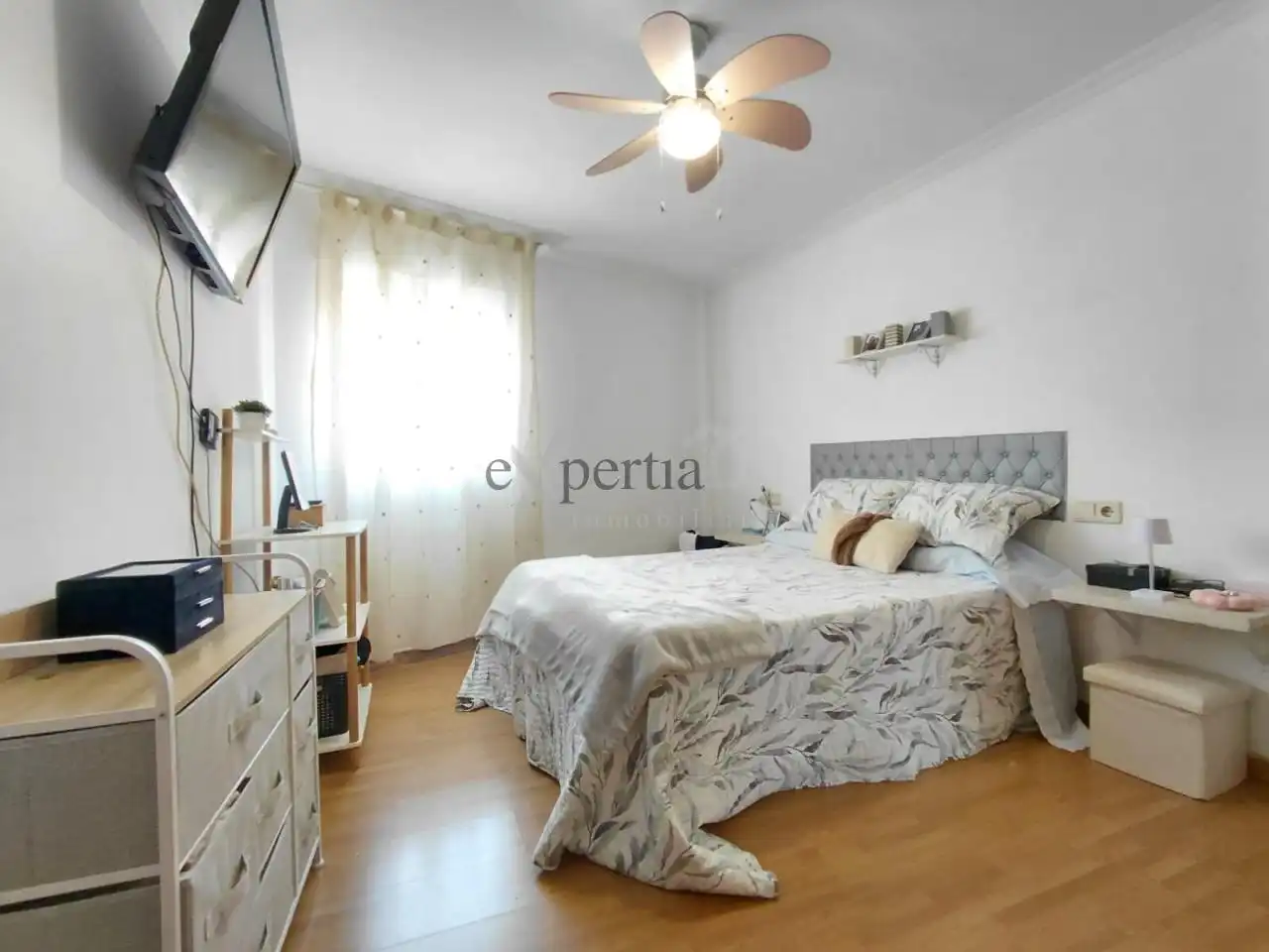 Habitación de Piso en venta en Boiro con Calefacción y Amueblado