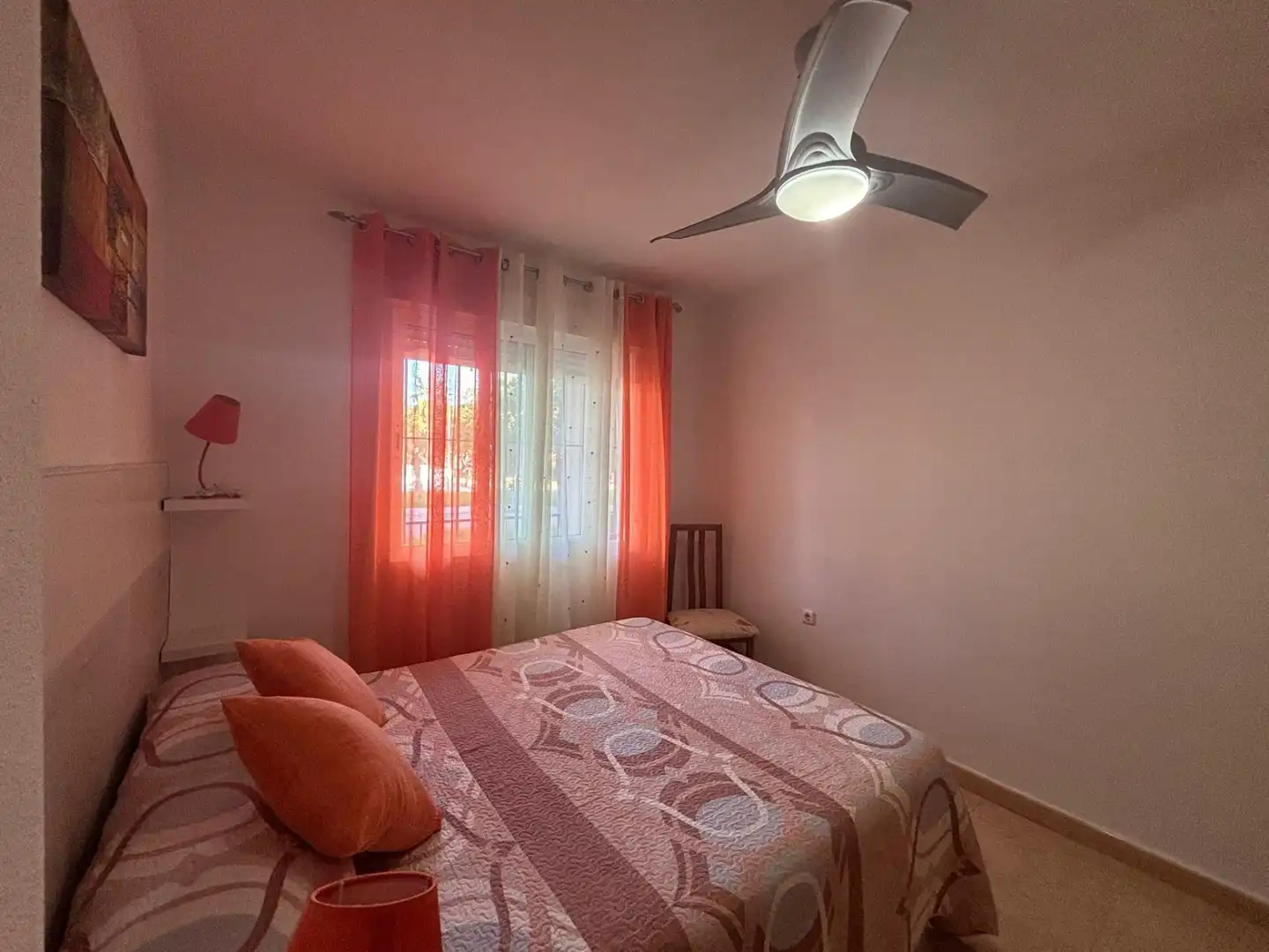 Habitación de Dúplex de alquiler en Los Alcázares con Jardín privado, Terraza y Amueblado