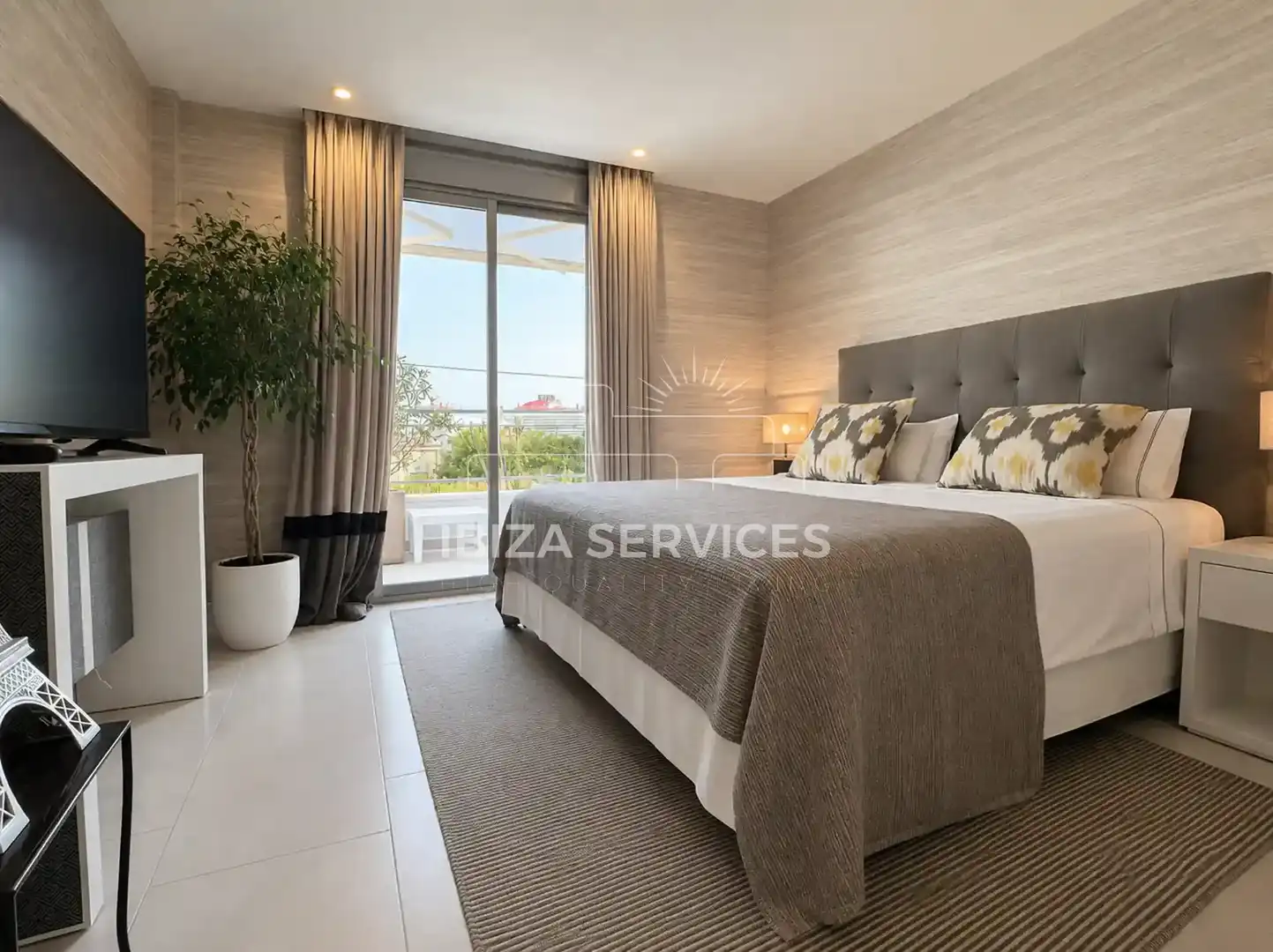 Bedroom of Houses for sale in Eivissa  with Air Conditioner and Swimming Pool