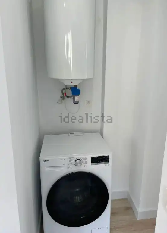Habitación de Piso en venta en Valencia con Aire acondicionado, Amueblado y Horno